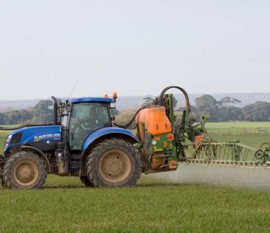 ASAJA organiza charlas por la provincia sobre las inspecciones de fitosanitarios