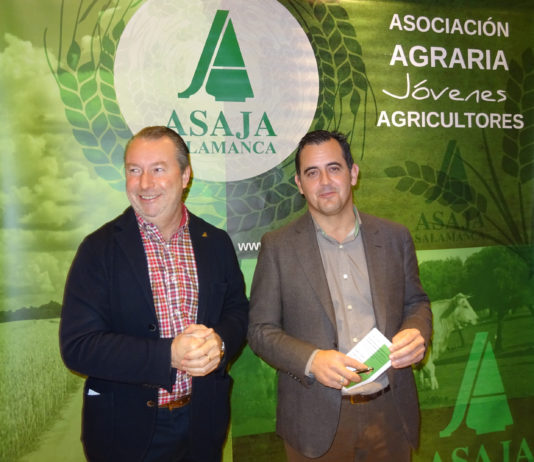 ASAJA refuerza su liderazgo en el campo de Castilla y León El líder de la organización en ámbito regional, Donaciano Dujo, y el provincial, Juan Luis Delgado. Foto: ASAJA Salamanca.