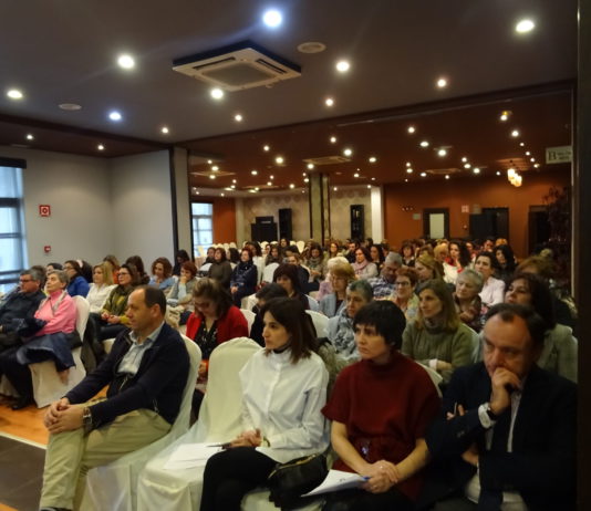 Un centenar de personas asisten a la jornada sobre la importancia de la mujer en el medio rural