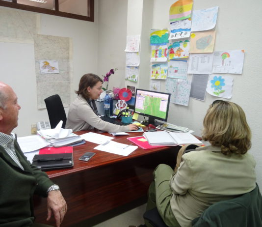ASAJA considera corta la ampliación del plazo PAC y carga contra el programa informático oficial Técnico, en plena realización de la Solicitud Única 2018 en las oficinas provinciales de ASAJA. FOTO: ASAJA Salamanca