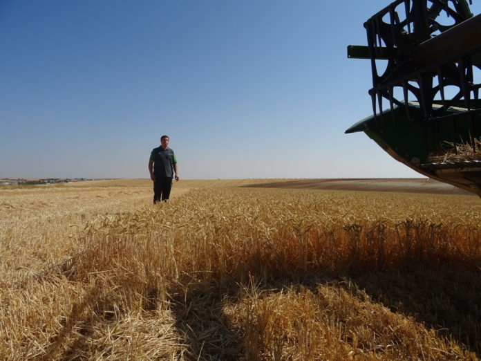 Joven agricultor salmantino. FOTO: Verónica G. Arroyo