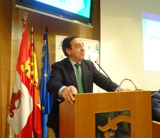 Barato pide a Sánchez que aproveche los fondos comunitarios para impulsar al sector agrario