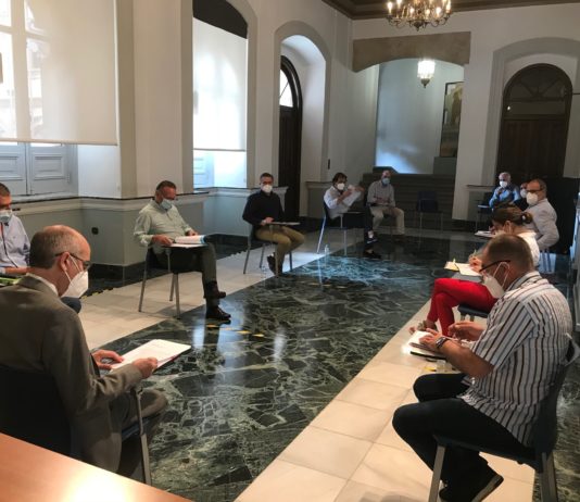 La Diputación atiende las demandas de las OPA para plantear la actualización de las normas subsidiarias urbanísticas