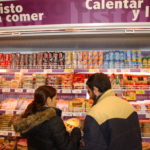 Los hogares moderan la compra de alimentos y continúan su apuesta por los frescos