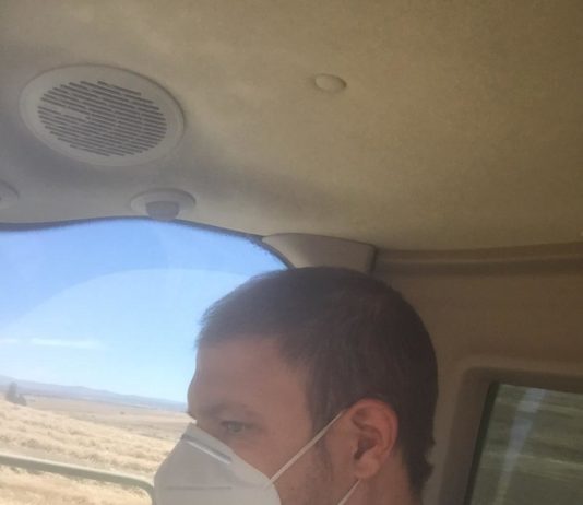 La Junta obliga con carácter general el uso de mascarillas y regula, también, las normas en la actividad agraria Trabajador salmantino, en plena cosecha.