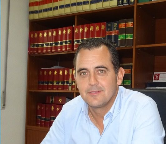 «Trabajamos como siervos y nos comen la merienda»