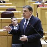 Luis Planas garantiza el apoyo del Gobierno a agricultores y ganaderos para hacer frente a los retos de la próxima década