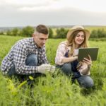 Agricultura dota con 48 millones de euros al ‘Plan Agricultura y Ganadería Joven’ para el 2021 Foto de Familia creado por freepik - www.freepik.es