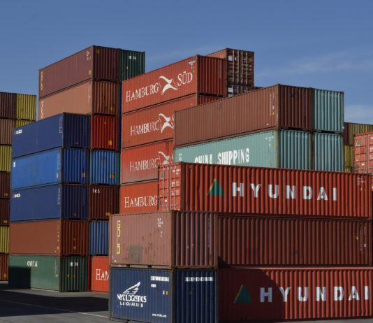 El Gobierno celebra la suspensión temporal de los aranceles entre EE. UU. y la UE