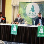 ASAJA Salamanca celebra su trigésima Asamblea General Odinaria De izda a dcha, Juan Luis Delgado, Juan Pedro Medina y Donaciano Dujo.