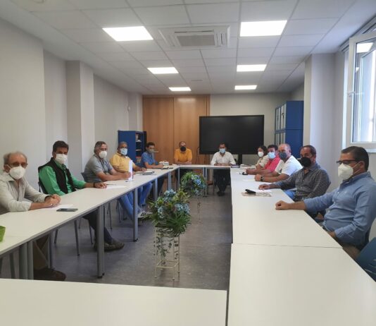 El grupo de trabajo solicita a Jesús Julio Carnero que realice las mejoras en tuberculosis bovina acordadas con Suárez-Quiñones