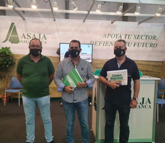ASAJA anuncia movilizaciones ante el desmantelamiento del sector De ida a dcha: Julián Juanes, vicepresidente de ASAJA Salamanca; Juan Luis Delgado, presidente de ASAJA Salamanca; y Donaciano Dujo, presidente de ASAJA Castilla y León.