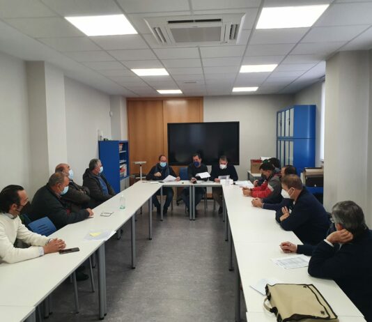 ASAJA Salamanca pide medidas urgentes para que los agricultores puedan hacer frente a la factura eléctrica o el gasoil Reunión de la sectorial de Cereales de ASAJA Salamanca, del 21 de marzo.