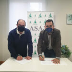José Manuel Grau, director de Operaciones de MNM Solar, y Juan Luis Delgado, presidente de ASAJA Salamanca.
