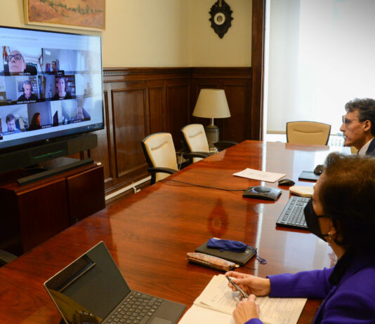El secretario general de Agricultura y Alimentación analiza con el sector cerealista y de piensos el impacto de la invasión rusa de Ucrania