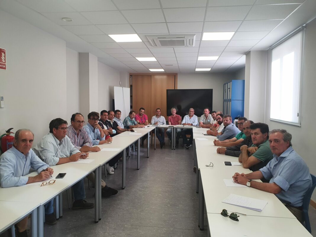 Reunión del colectivo de ganaderos y organizaciones de Salamanca.