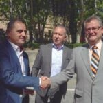 «Hay que cambiar un poco la política previa de la Consejería de Agricultura de prevalencia 0 en todas las provincias ya que es imposible» De izda a dcha, Juan Luis Delgado, Donaciano Dujo y Gerardo Dueñas