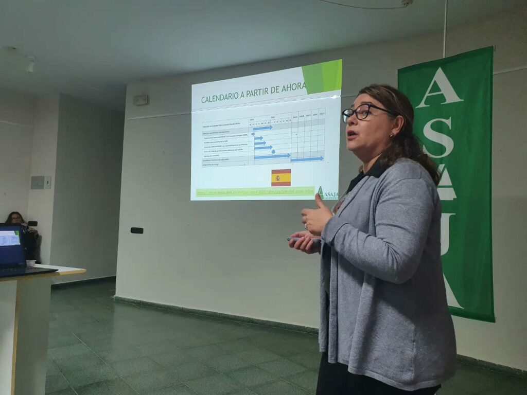 Jornada de la PAC en Macotera.