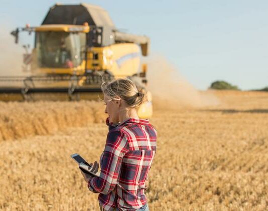 Día de la mujer rural: ASAJA pide un esfuerzo especial de las administraciones para que la crisis no dañe la complicada permanencia de la mujer en los pueblos