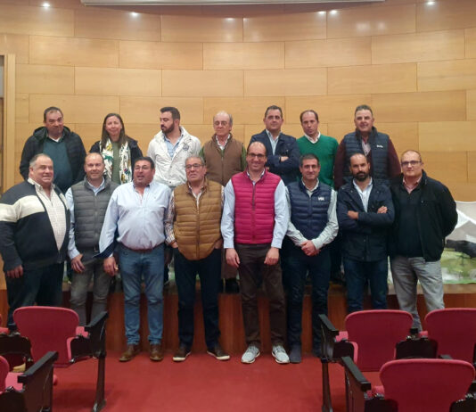 La Plataforma Ganaderos Unidos anima a los productores de vacuno a acudir a la concentración el 12 de abril frente a la Junta en Salamanca