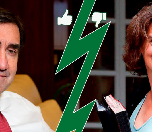 Diciembre 2022: El azucarillo, para Juan Carlos Suárez-Quiñones; la galleta es para Teresa Ribera Rodríguez