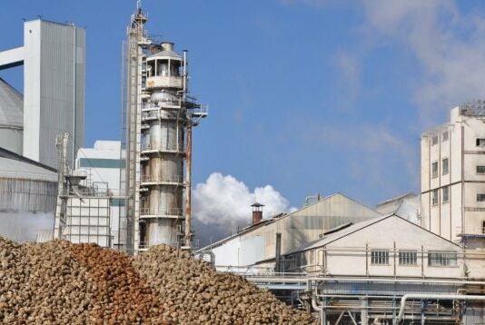 ASAJA califica de “pésima noticia” el cierre de la Bañeza y apunta a la “responsabilidad directa de Azucarera y sus directivos”