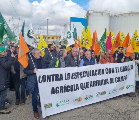 Los agricultores de Castilla y León alzan la voz contra la especulación con el precio del carburante y reclaman medidas de urgencia