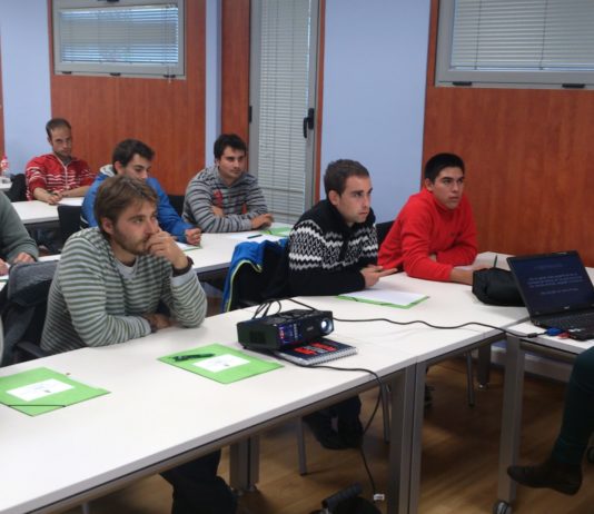 Carnero: “El objetivo para esta legislatura es incorporar 3.500 jóvenes de toda la región al sector agrario»