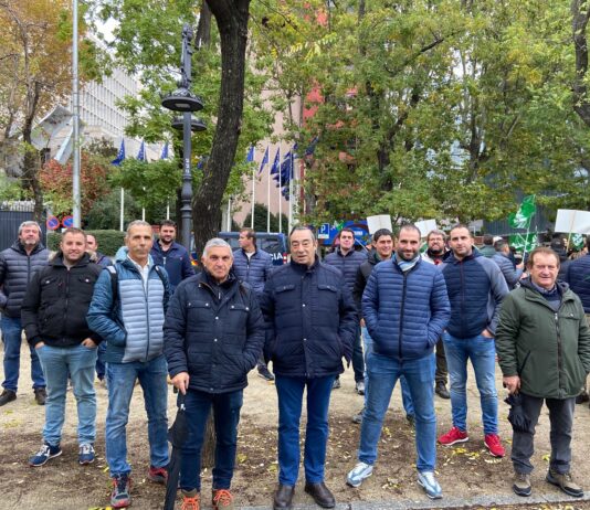 ASAJA SORIA NO FALTÓ A LA CONCENTRACIÓN DE PROTESTA A LAS PUERTAS DE LA UE POR EL NINGUNEO DEL SECTOR AGRARIO Y GANADERO EN LA NUEVA PAC