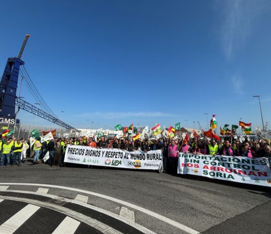 ASAJA Soria sigue a la carga en busca de soluciones para el campo, con una protesta en el Puerto de Santander