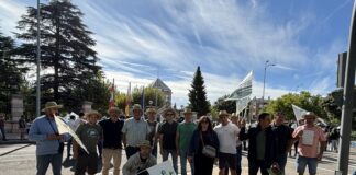 ASAJA Soria, al pie del cañón a las puertas de la Junta en Valladolid para pedir un presupuesto suficiente ante la crisis del cereal