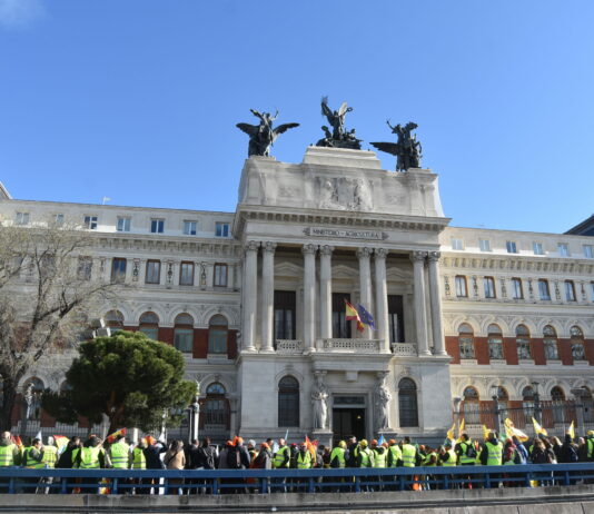 Los agricultores y ganaderos españoles se manifestarán frente al Ministerio de Agricultura el próximo 16 de diciembre