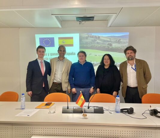 ASAJA celebra la aprobación del cambio de estatus de protección del lobo en el Convenio de Berna