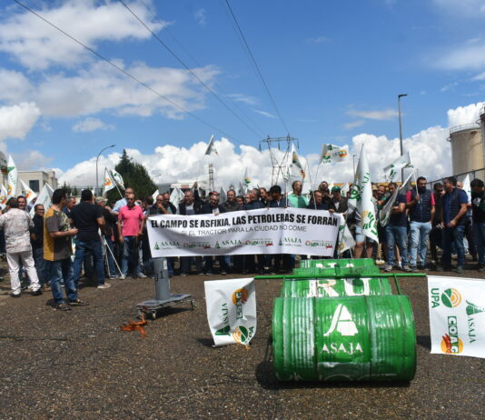 ASAJA, UCCL y la Alianza UPA-COAG convocan una protesta por el bloqueo del gasóleo agrícola ASAJA, UCCL y la Alianza UPA-COAG convocan una protesta por el bloqueo del gasóleo agrícola