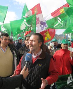 Donaciano Dujo en manifestación