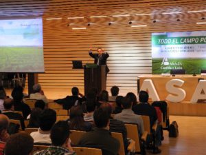 Convención Jóvenes Agricultores 2013. Celebrada el 17 de mayo en Valladolid, bajo el lema “Todo el campo por delante”
