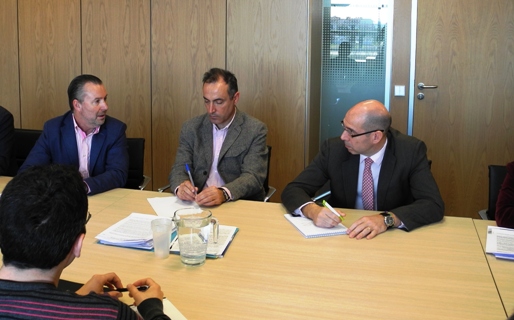 Castilla y León aplicará una moratoria hasta final de 2014 en la nueva ITV a las cabinas de los tractores Castilla y León aplicará una moratoria hasta final de 2014 en la nueva ITV a las cabinas de los tractores