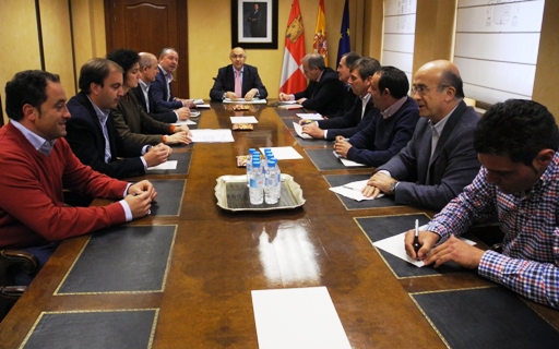 ASAJA pide que se intensifiquen los controles para evitar la escalada de robos en explotaciones agrícolas ASAJA pide que se intensifiquen los controles para evitar la escalada de robos en explotaciones agrícolas