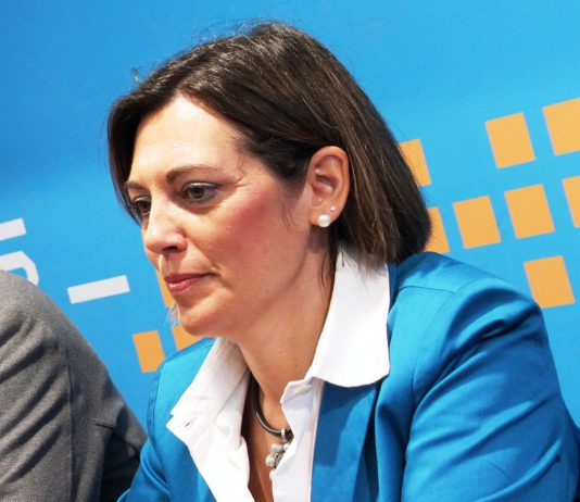 ASAJA da la bienvenida a la nueva consejera y le pide cita para tratar la crisis del sector lácteo ASAJA da la bienvenida a la nueva consejera y le pide cita para tratar la crisis del sector lácteo