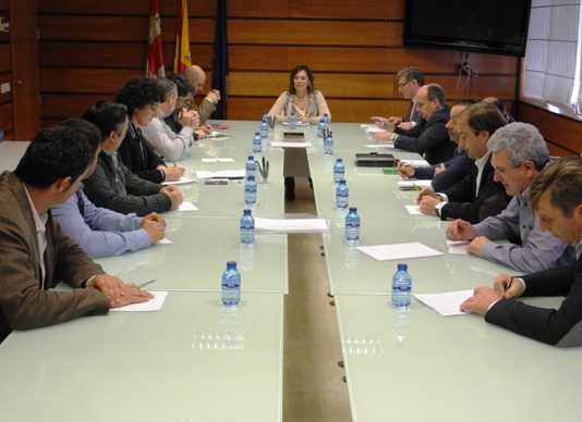 ASAJA pide diálogo y trabajo al equipo de la consejería y que simplifique la maraña de burocracia que soporta el sector ASAJA pide diálogo y trabajo al equipo de la consejería y que simplifique la maraña de burocracia que soporta el sector