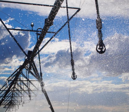 A petición de ASAJA, el Gobierno prorroga la medida que permite a los regantes cambiar sin coste la potencia de tarifa eléctrica en menos de 12 meses