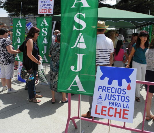 ASAJA denuncia que el ganadero español vuelve a quedar fuera de la subida de precios de la leche en Europa