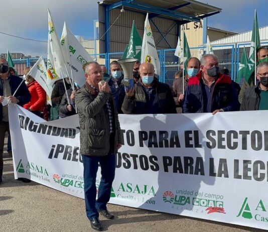 ASAJA y la Alianza continúan su campaña de protestas reclamando precios justos para los ganaderos de leche con un acto en León el próximo 13 de diciembre