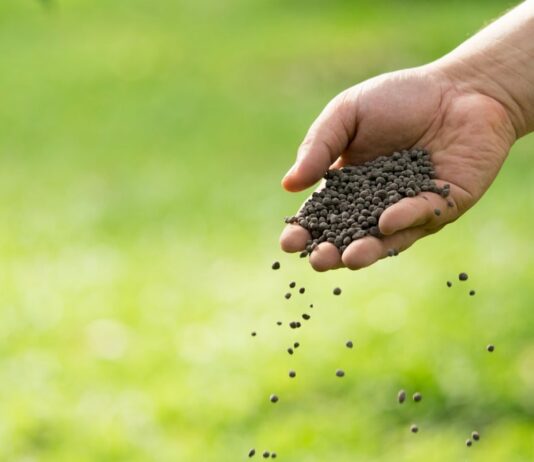 ASAJA rechaza la propuesta incoherente de la CE de subida de los aranceles de los fertilizantes rusos y bielorrusos