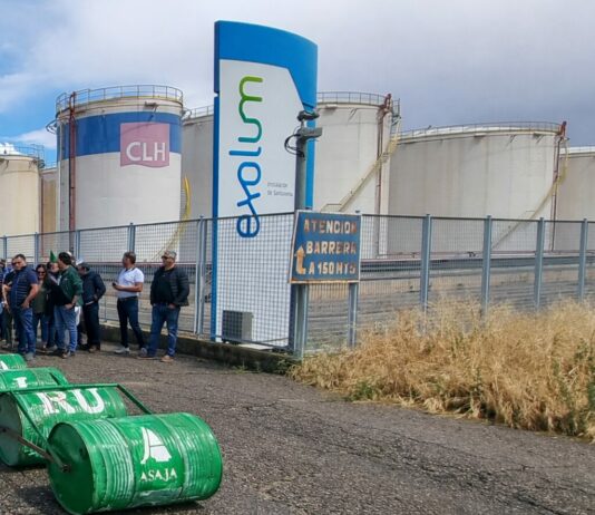 Concentración contra el freno de suministro y la especulación con el gasóleo agrícola