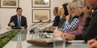 Consenso de Junta, OPAS y Cooperativas de Castilla y León para pedir al Ministerio medidas que protejan a la cabaña bovina de la DNC