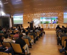 Convención Jóvenes Agricultores 2013. Celebrada el 17 de mayo en Valladolid, bajo el lema “Todo el campo por delante” Convención Jóvenes Agricultores 2013. Celebrada el 17 de mayo en Valladolid, bajo el lema “Todo el campo por delante”