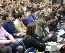 Convención Jóvenes Agricultores 2013. Celebrada el 17 de mayo en Valladolid, bajo el lema “Todo el campo por delante” Convención Jóvenes Agricultores 2013. Celebrada el 17 de mayo en Valladolid, bajo el lema “Todo el campo por delante”